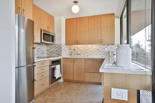 Additional image 28 of 20 Avoca Ave Unit 601