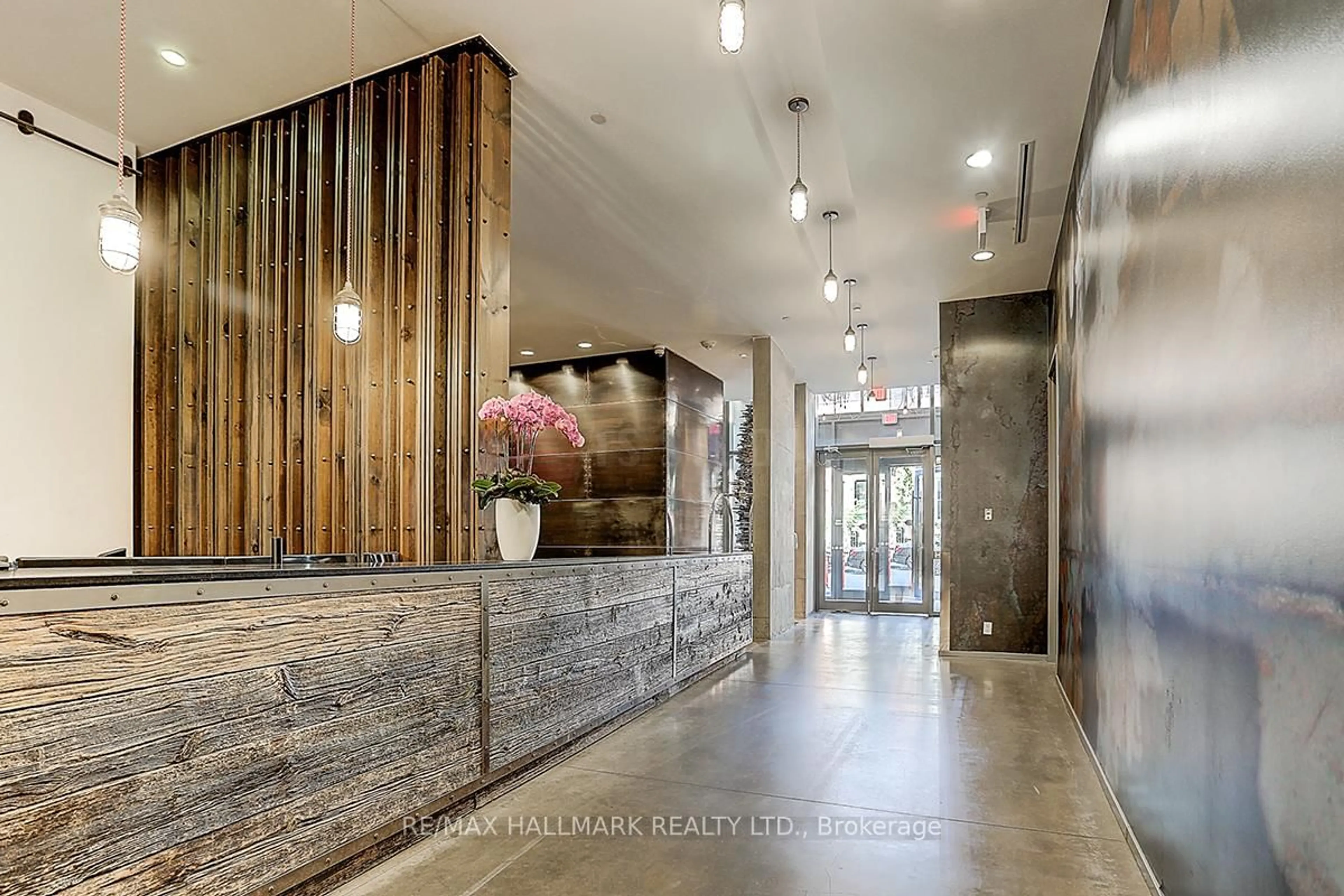 Indoor foyer for 5 St Joseph St #1806, Toronto Ontario M4Y 0B6