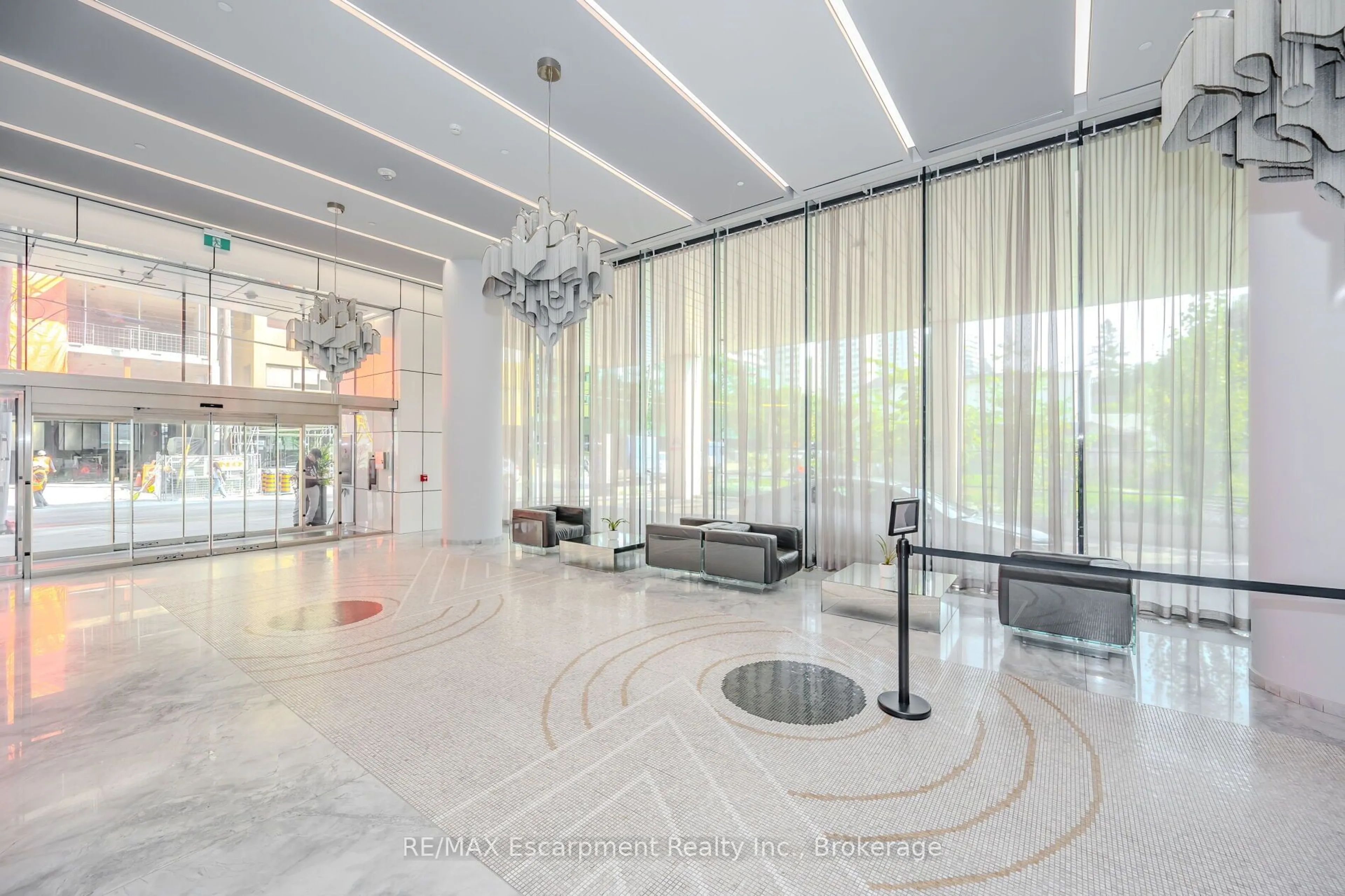 Lobby for 5 Soudan Ave #1603, Toronto Ontario M4S 0B1