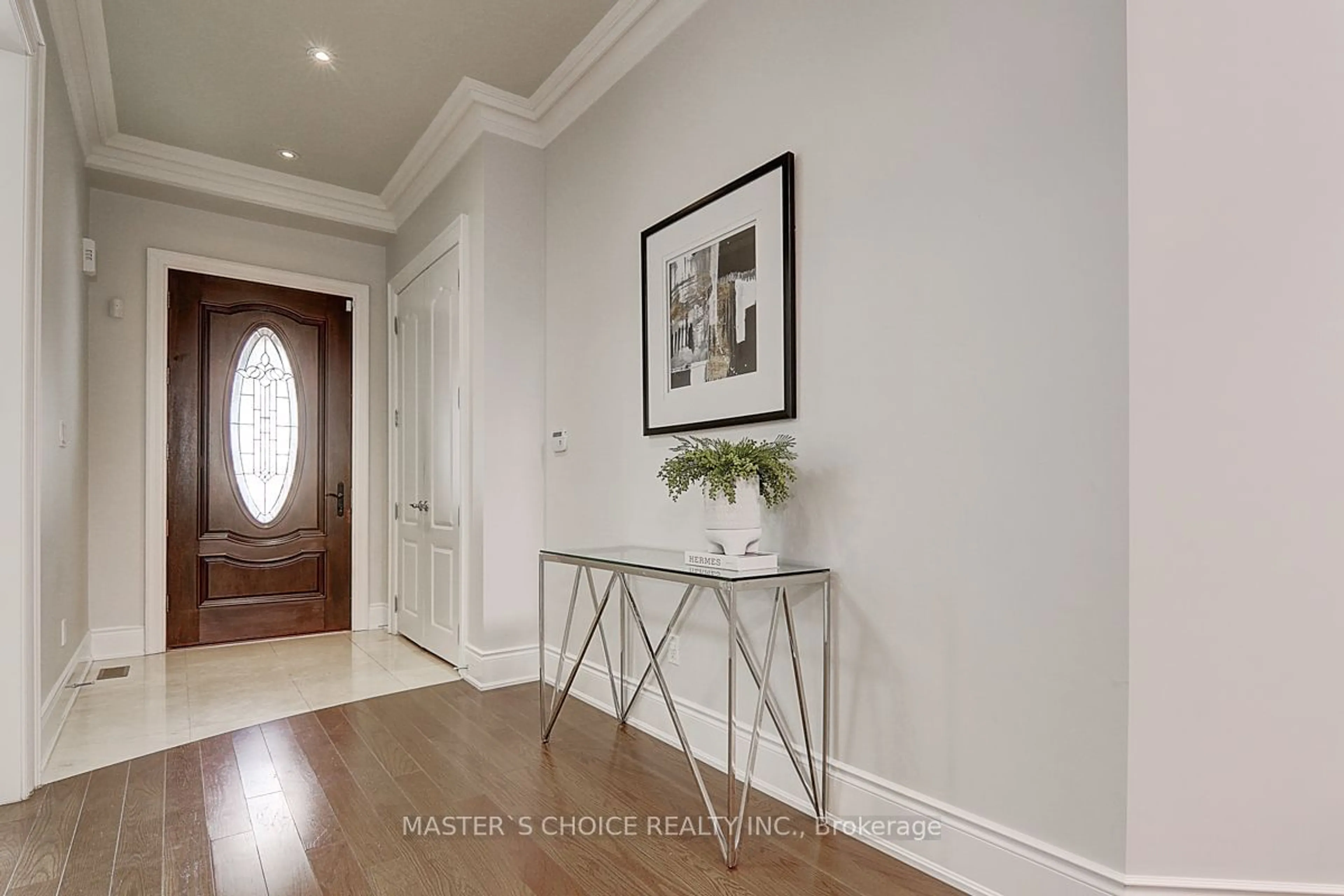 Indoor entryway for 6 Terrace Ave, Toronto Ontario M2R 1E9