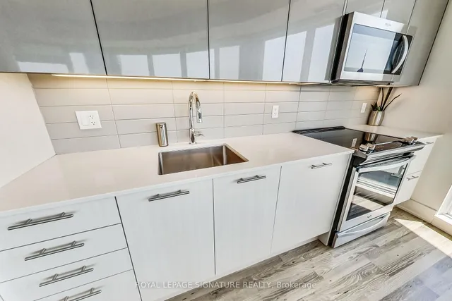 Additional property image - 403 Church St Unit 4002