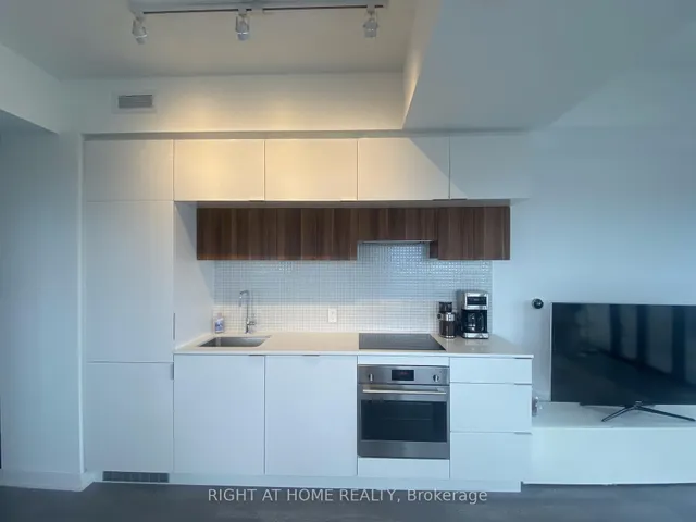 Additional image 13 of 185 Roehampton Ave Unit 2309