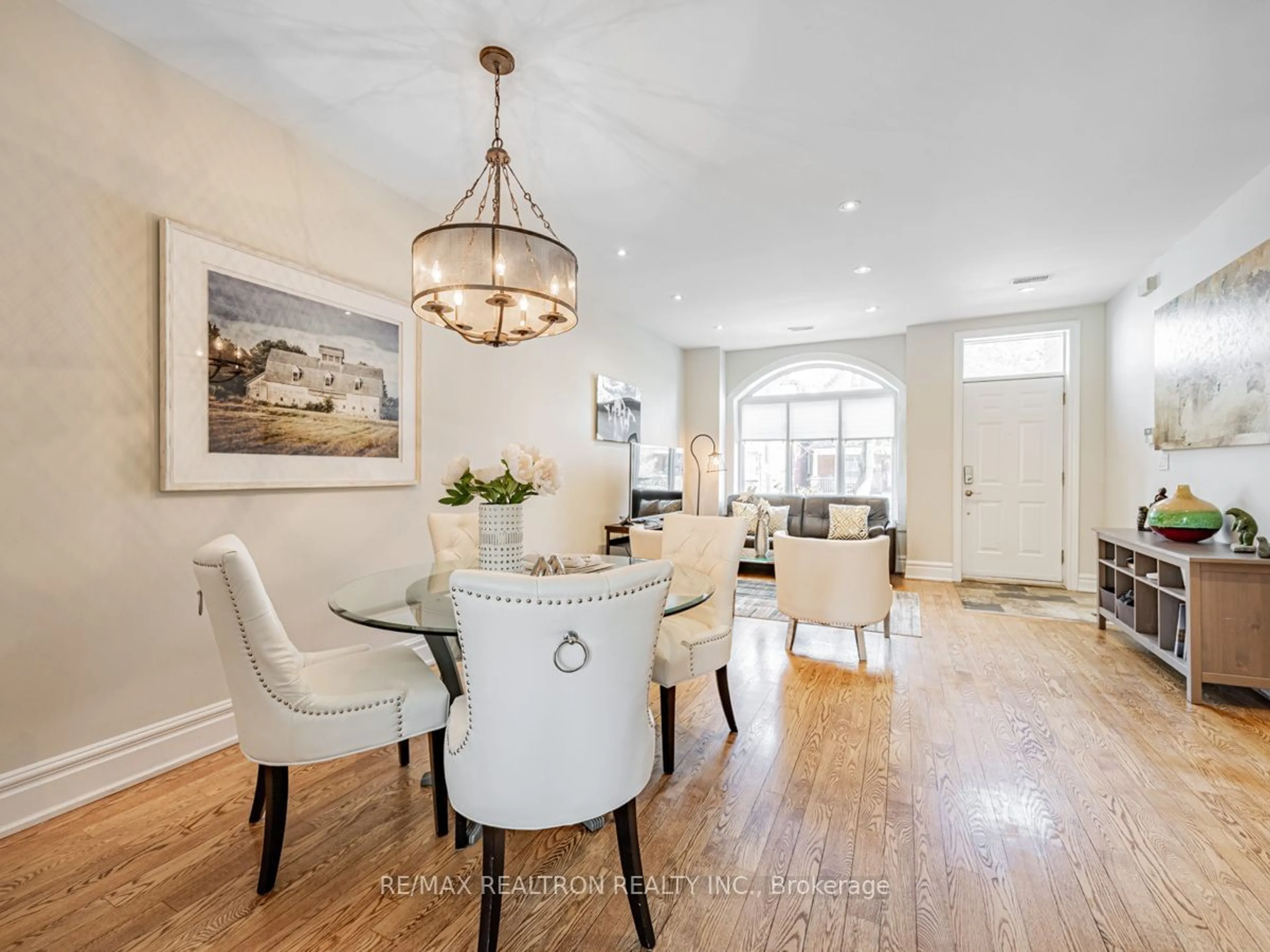 Dining room, wood/laminate floor for 388 Clinton St, Toronto Ontario M6G 2Z2