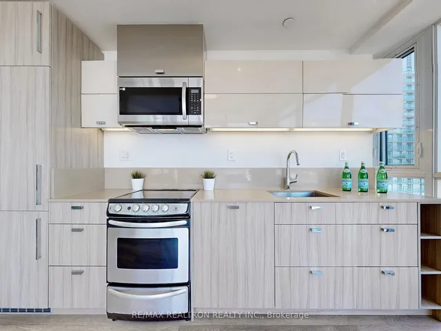 Additional property image - 290 Adelaide St Unit 3704
