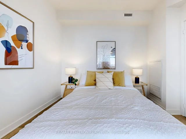 Additional property image - 290 Adelaide St Unit 3704