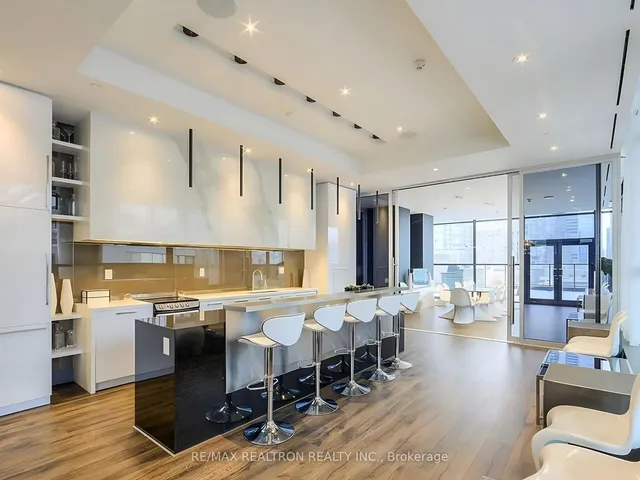 Additional property image - 290 Adelaide St Unit 3704