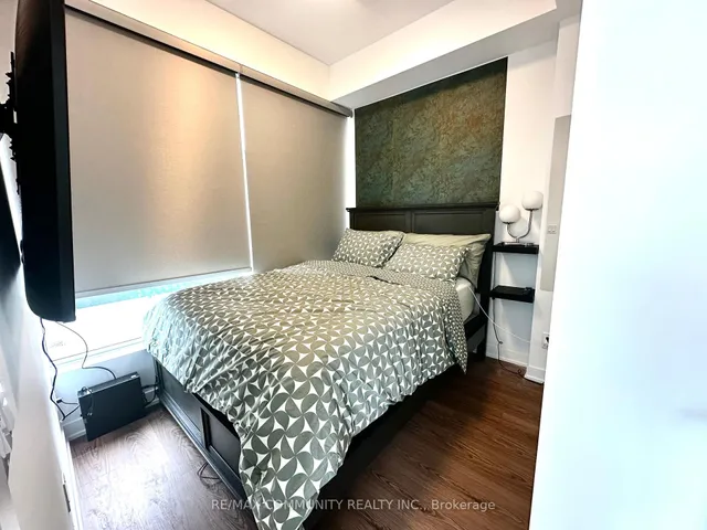 Additional property image - 319 Jarvis St Unit 512