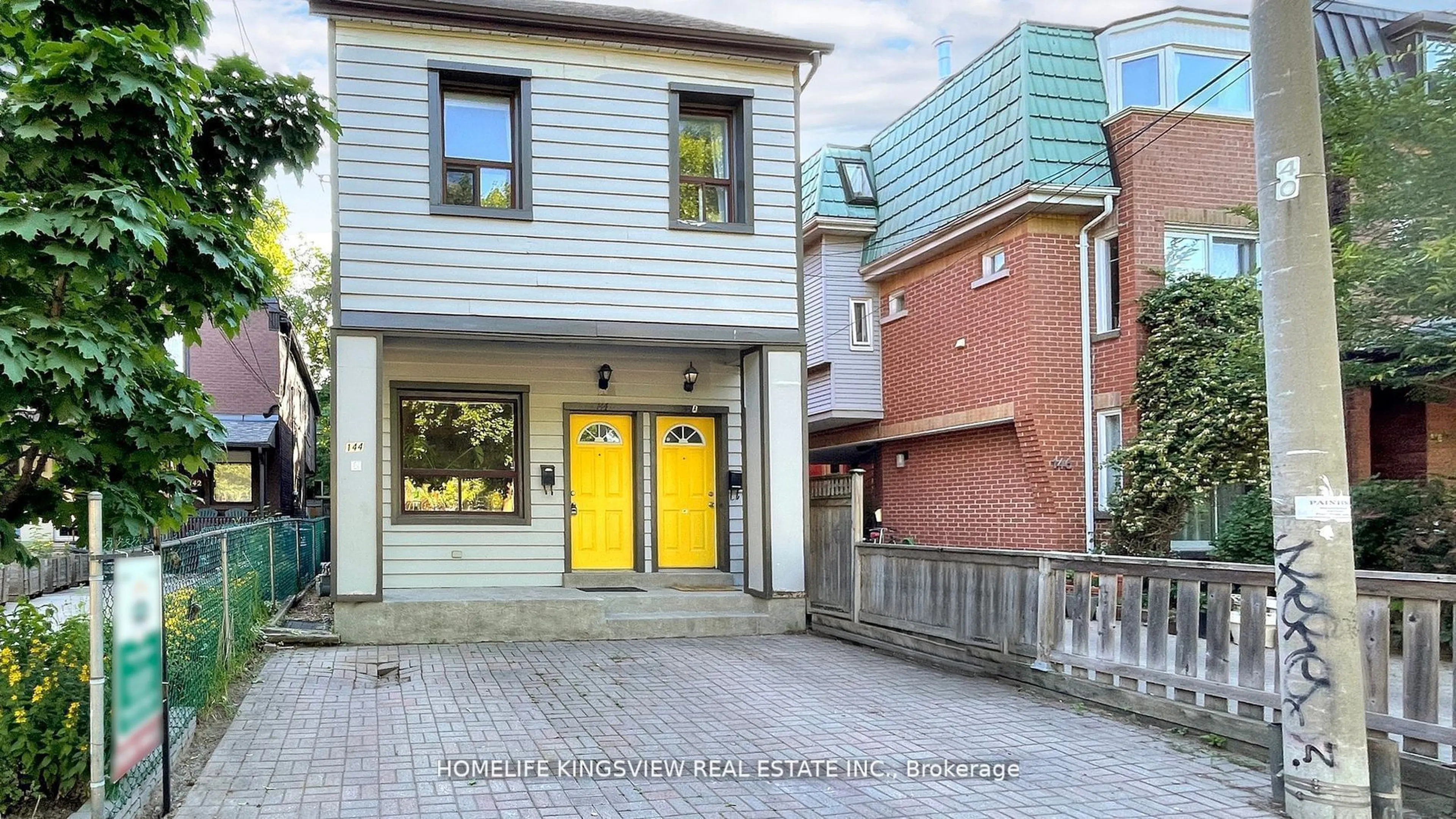 Home with brick exterior material, street for 144 Clinton St, Toronto Ontario M6G 2Y3