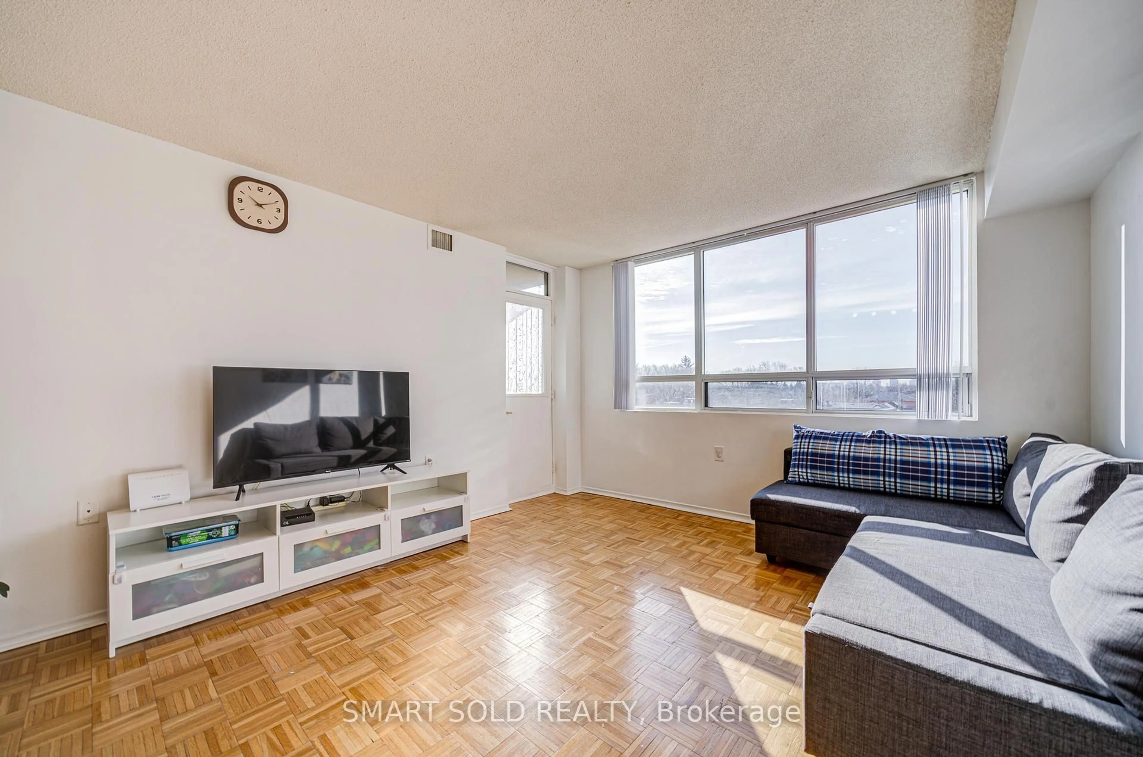 Living room with furniture, unknown for 555 Wilson Heights Blvd #314, Toronto Ontario M3H 6B5