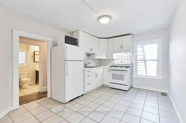 Additional property image - 471 Shaw St