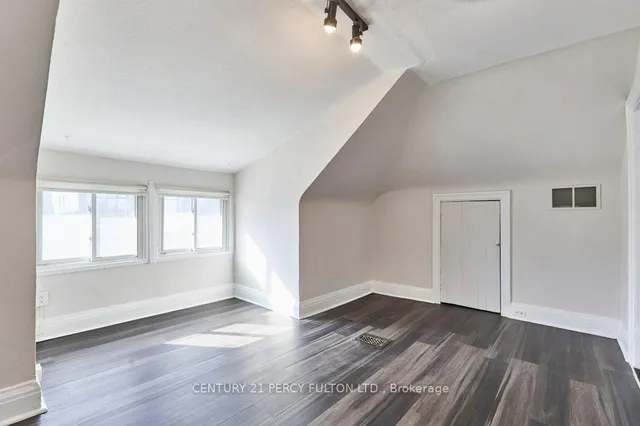 Additional property image - 471 Shaw St