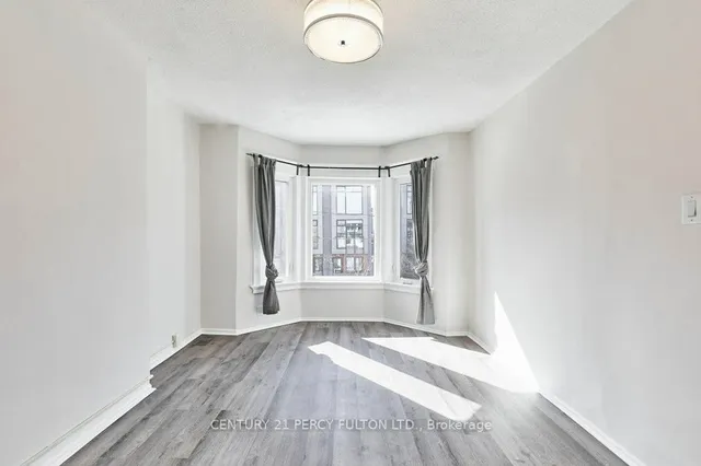 Additional property image - 471 Shaw St