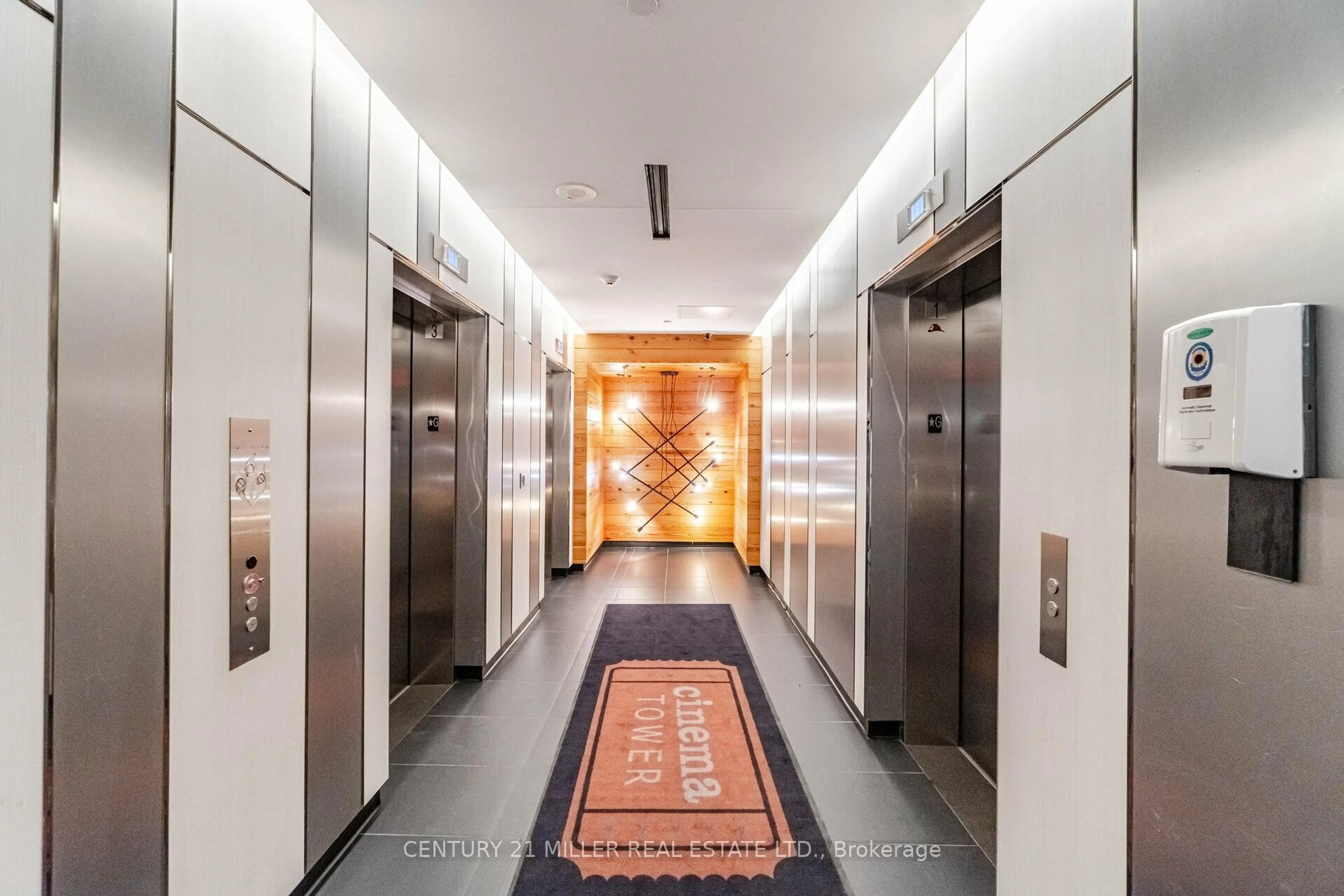 Indoor foyer for 21 Widmer St #3701, Toronto Ontario M5V 0B8