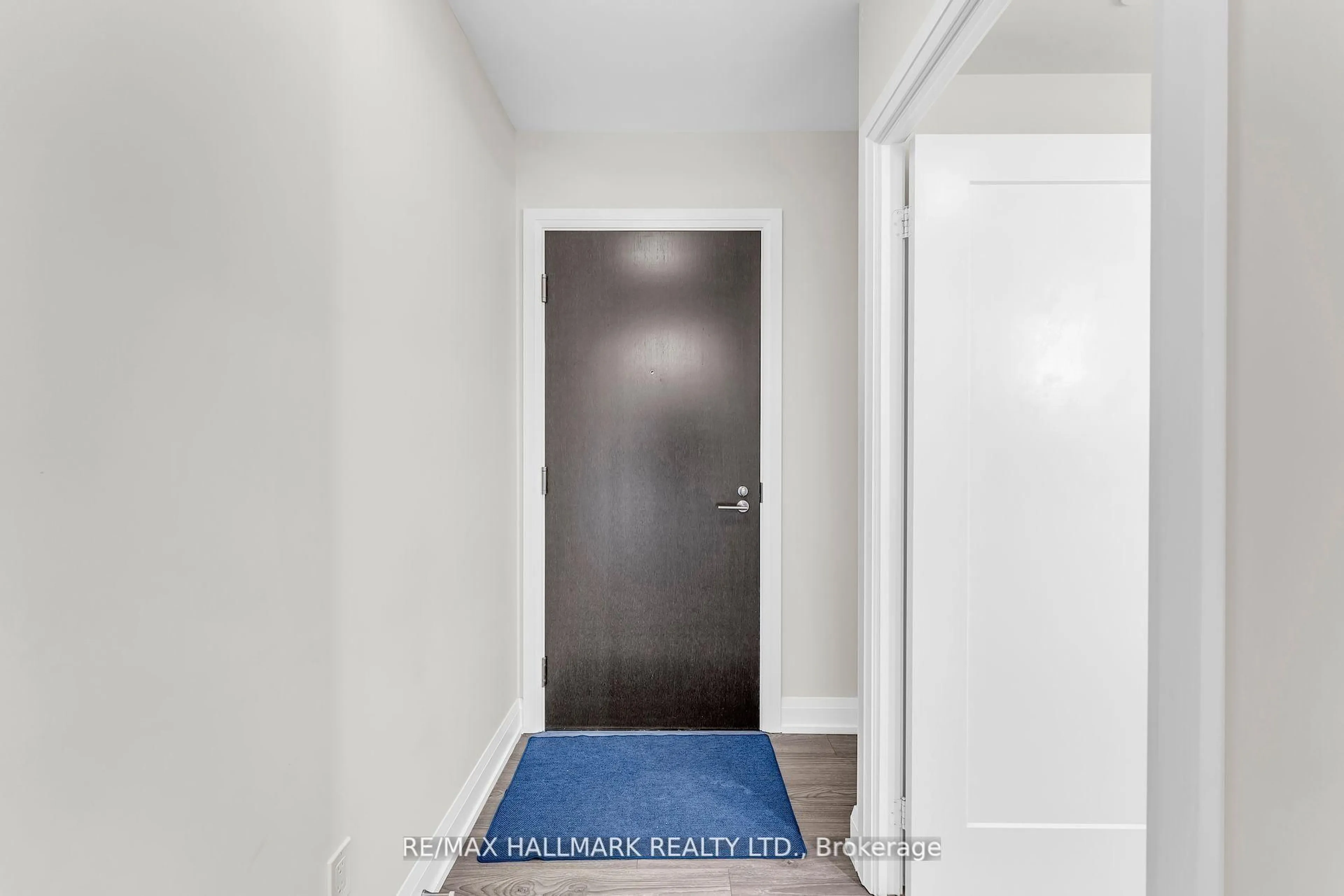 Indoor entryway for 18 Graydon Hall Dr #603, Toronto Ontario M3A 0A4