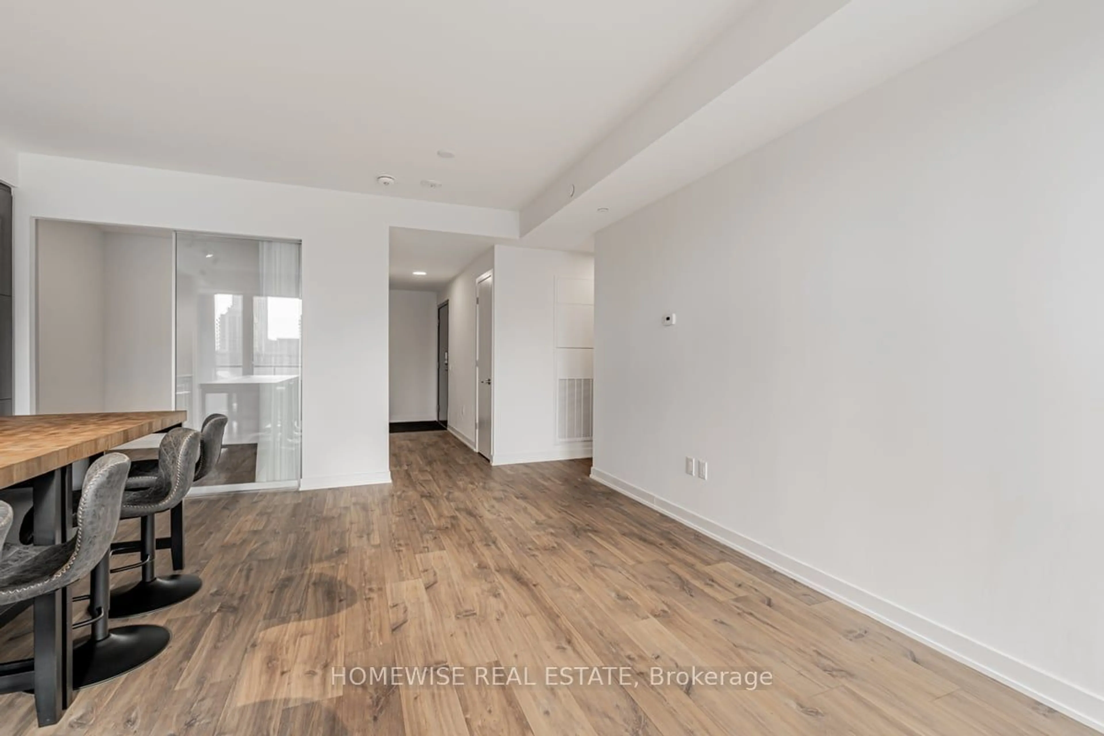 A pic of a room for 9 Tecumseth St #319, Toronto Ontario M5V 0S5
