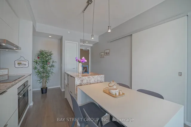 Additional property image - 1 Bloor St Unit 1605