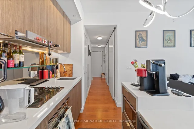 Additional property image - 215 Queen St Unit 711