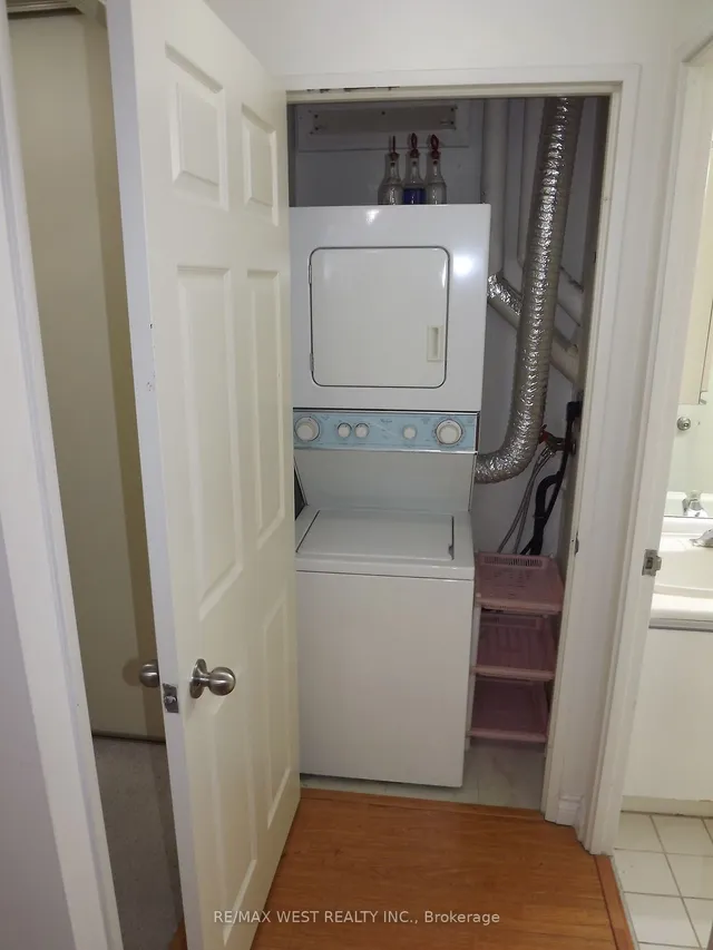 Additional property image - 7 Bishop Ave Unit 2203