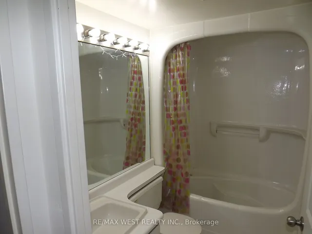 Additional property image - 7 Bishop Ave Unit 2203