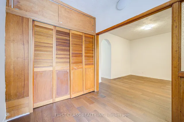 Additional property image - 3 Clinton Pl