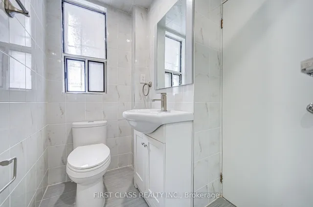 Additional property image - 3 Clinton Pl