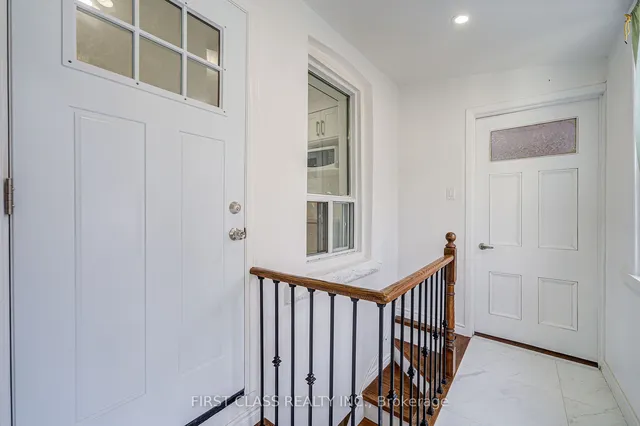 Additional property image - 3 Clinton Pl