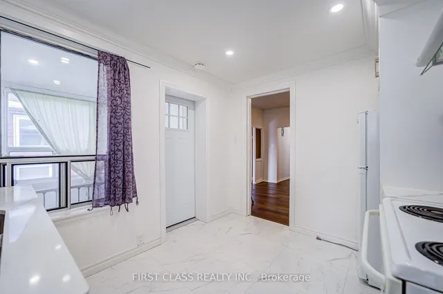 Additional property image - 3 Clinton Pl