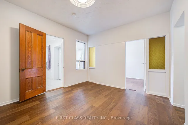 Additional property image - 3 Clinton Pl