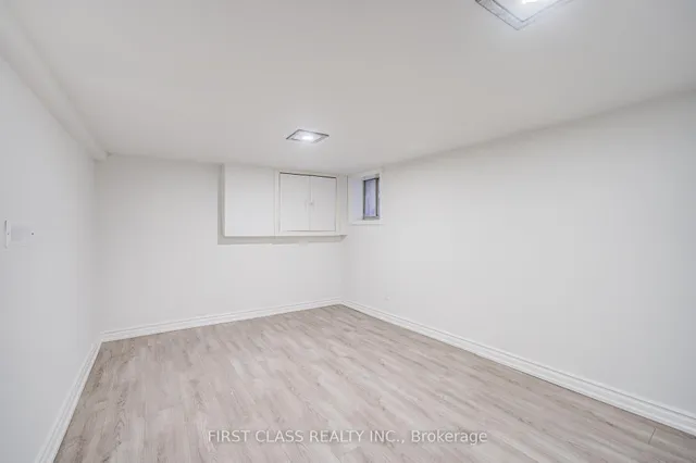 Additional property image - 3 Clinton Pl