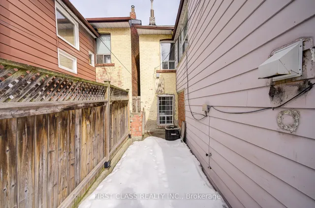 Additional property image - 3 Clinton Pl