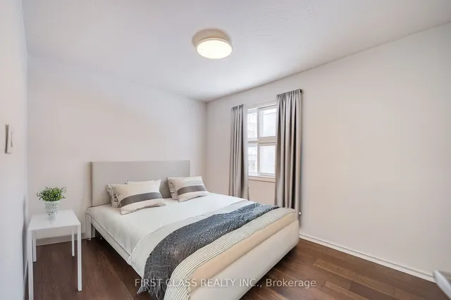 Additional property image - 3 Clinton Pl