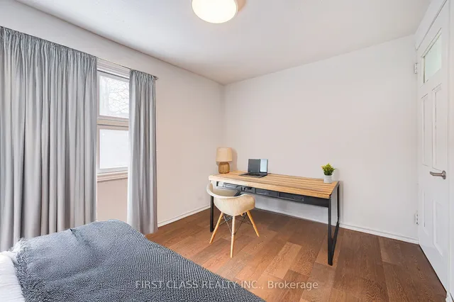 Additional property image - 3 Clinton Pl