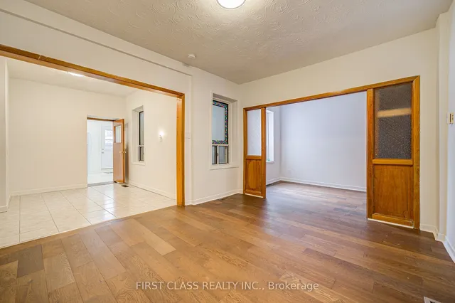 Additional property image - 3 Clinton Pl