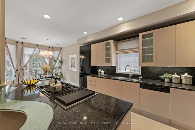Additional property image - 477 Old Orchard Grve