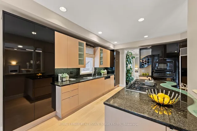 Additional property image - 477 Old Orchard Grve