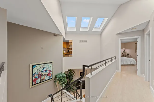 Additional property image - 477 Old Orchard Grve