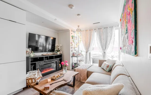 Additional property image - 15 Queens Quay Unit 921