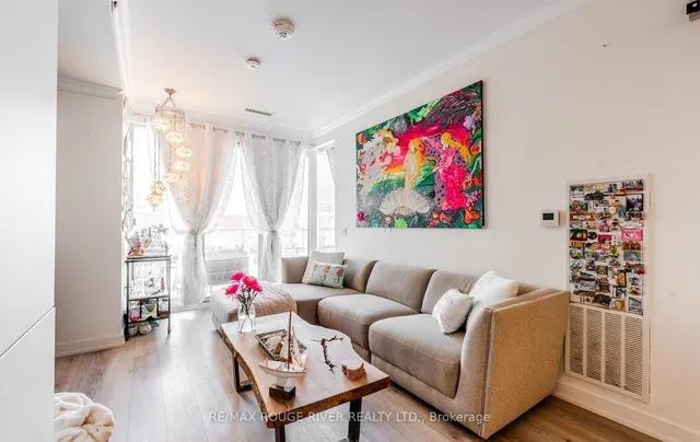Additional property image - 15 Queens Quay Unit 921