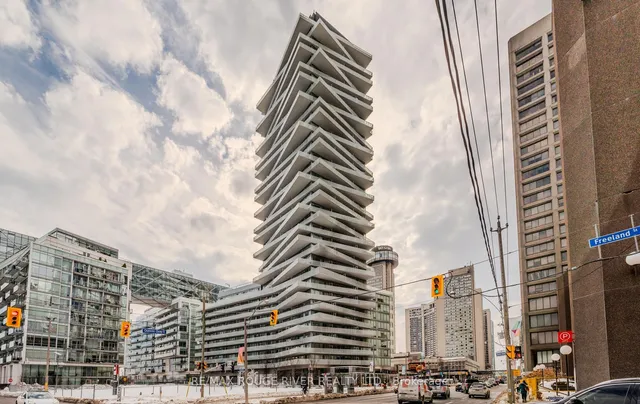 Additional property image - 15 Queens Quay Unit 921