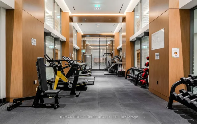 Additional property image - 15 Queens Quay Unit 921