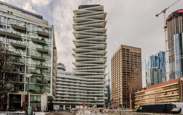 Additional property image - 15 Queens Quay Unit 921