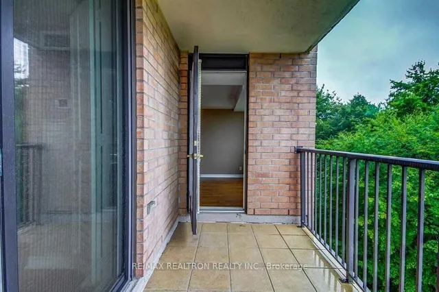 Additional property image - 16 Dallimore Circ Unit 414