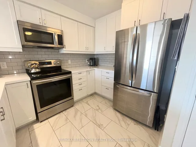 Additional property image - 16 Dallimore Circ Unit 414