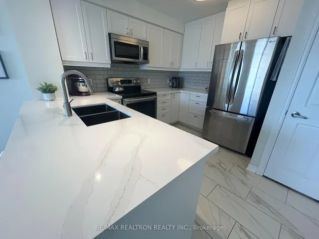 Additional property image - 16 Dallimore Circ Unit 414