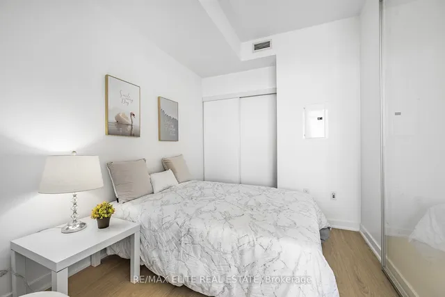 Additional property image - 25 Capreol Crt Unit 3805