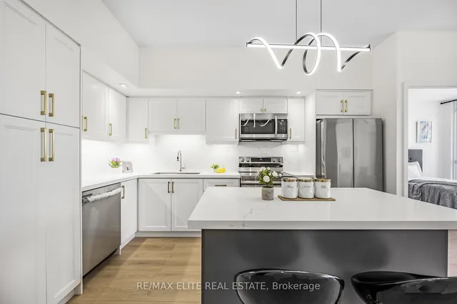 Additional property image - 25 Capreol Crt Unit 3805