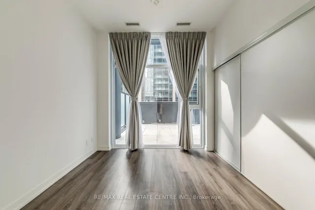 Additional image 17 of 20 Edward St Unit 406