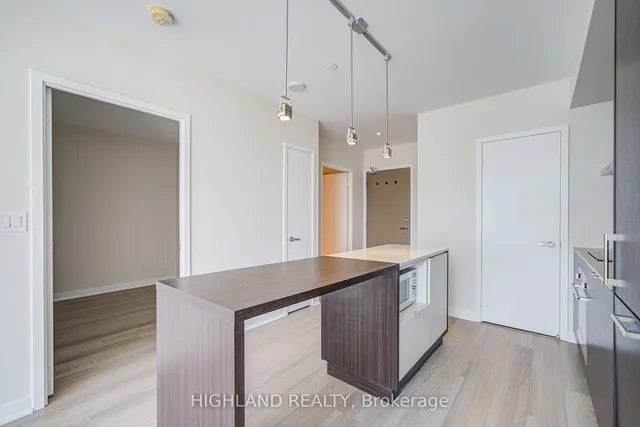 Additional property image - 100 Harbour St Unit 3909