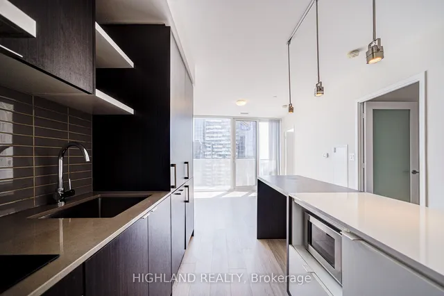 Additional property image - 100 Harbour St Unit 3909