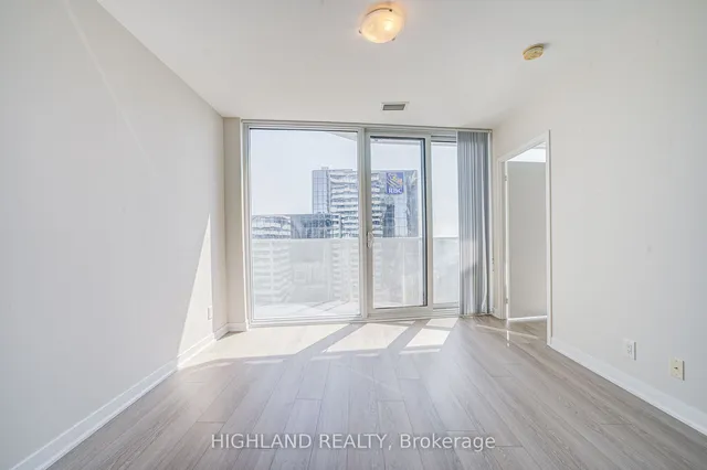 Additional property image - 100 Harbour St Unit 3909
